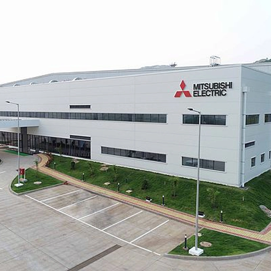 Фасад будівлі бренду mitsubishi electric