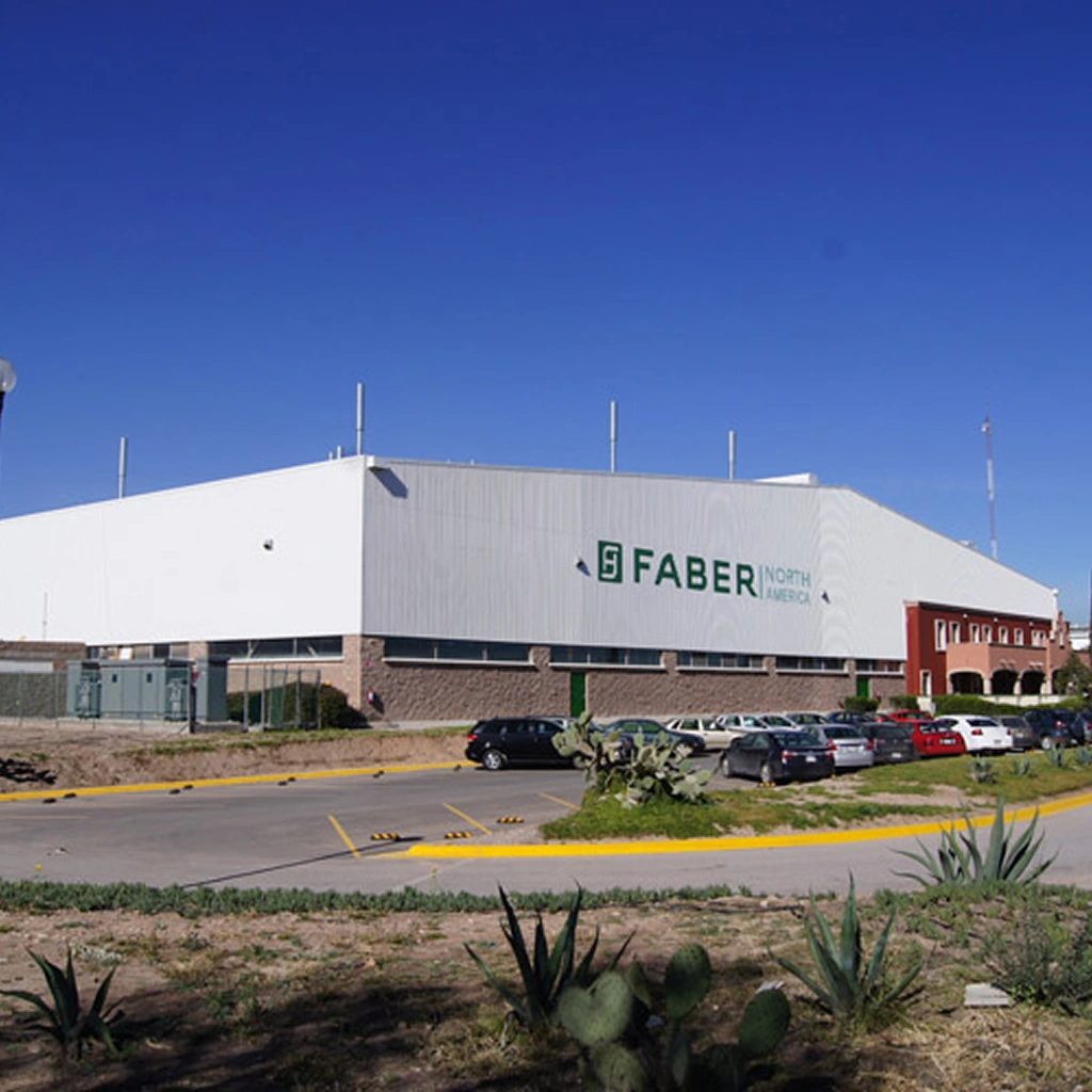 Фасад здания бренда Faber