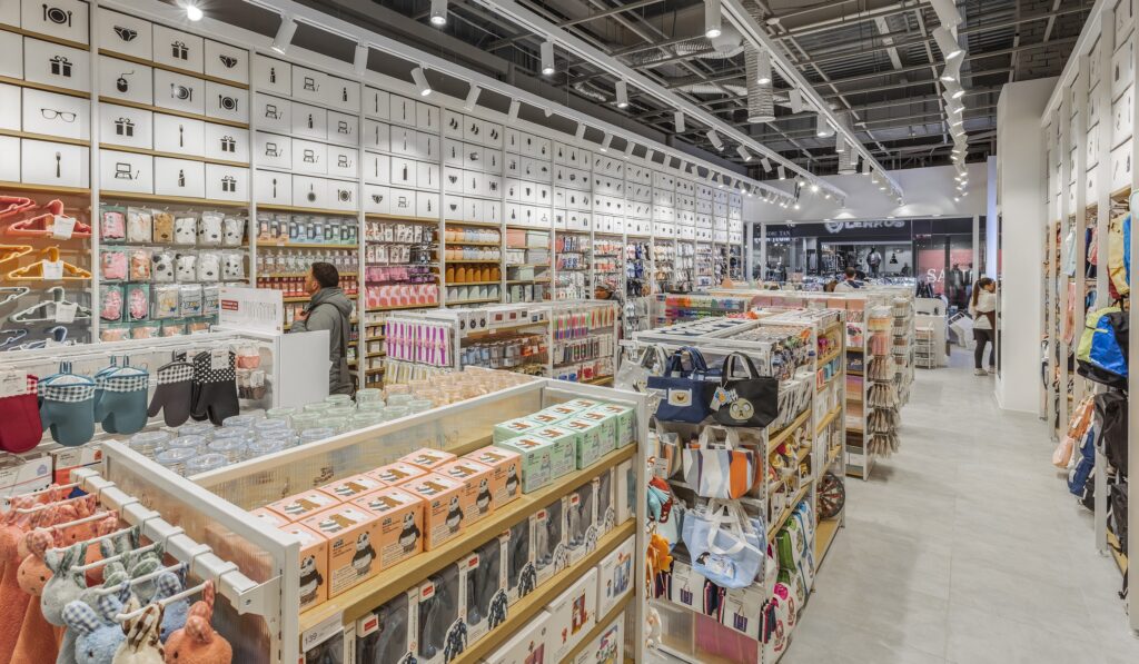 Ремонт магазина «‎MINISO» в ТРЦ «‎Караван»